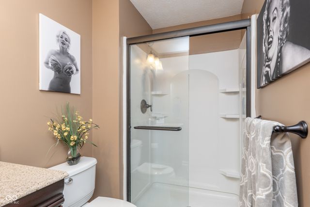 16755 Lakeville Crossing, Westfield, IN 46074