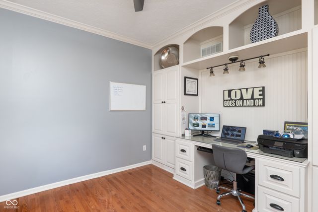 16755 Lakeville Crossing, Westfield, IN 46074