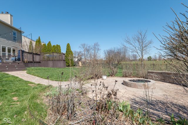 16755 Lakeville Crossing, Westfield, IN 46074