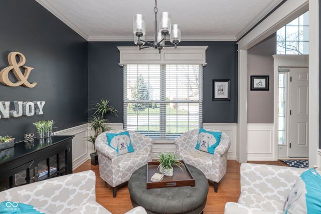 16755 Lakeville Crossing, Westfield, IN 46074