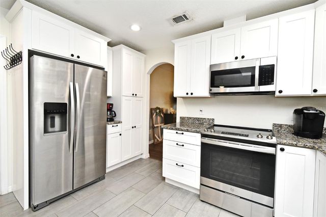 26 CANTER CLUB COURT, Debary, FL 32713