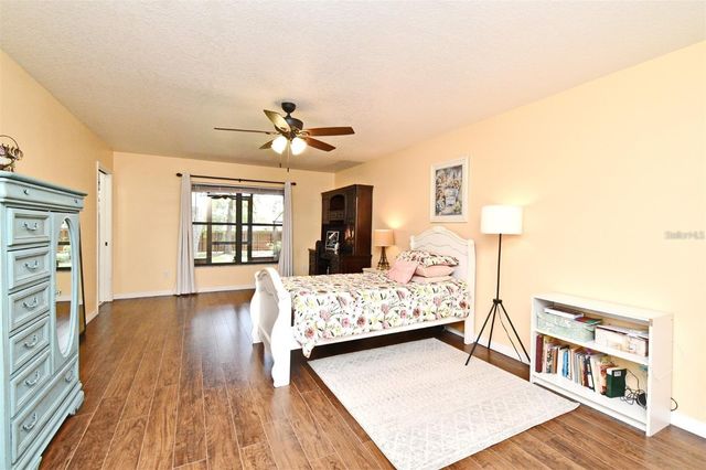 26 CANTER CLUB COURT, Debary, FL 32713