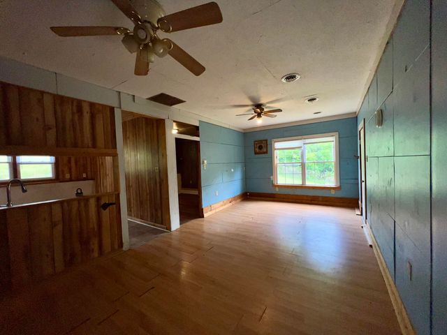 5300 Sugar Creek Pike, Nicholasville, KY 40356