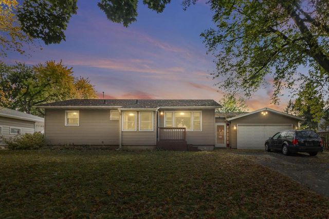 4121 Dwight Drive, Madison, WI 53704