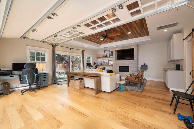 2258 Howard Avenue, San Carlos, CA 94070