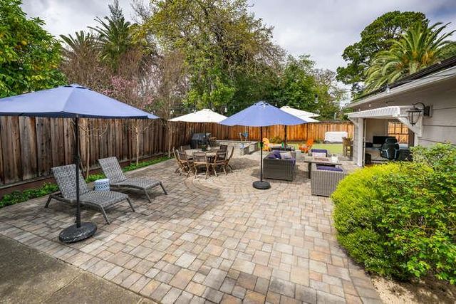 2258 Howard Avenue, San Carlos, CA 94070