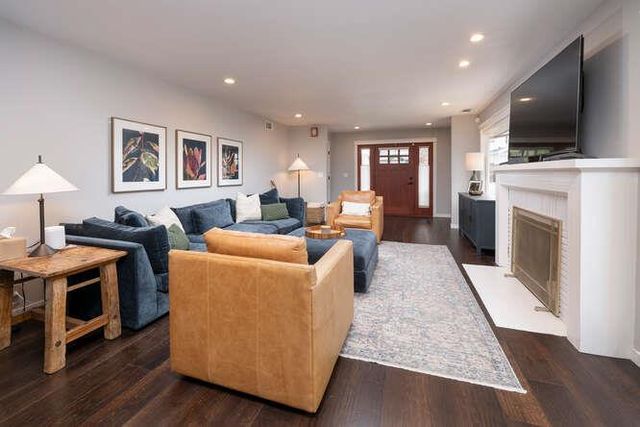 2258 Howard Avenue, San Carlos, CA 94070