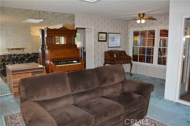 6448 E Los Arcos, Long Beach, CA 90815