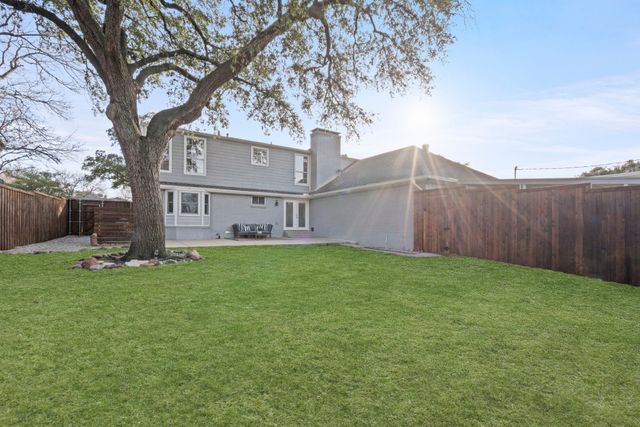 6251 Danbury Lane, Dallas, TX 75214