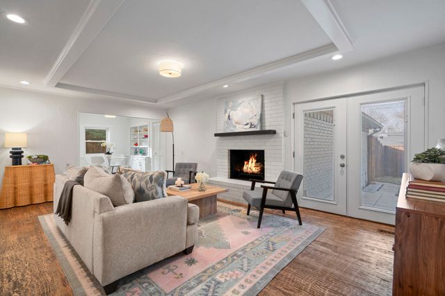 6251 Danbury Lane, Dallas, TX 75214