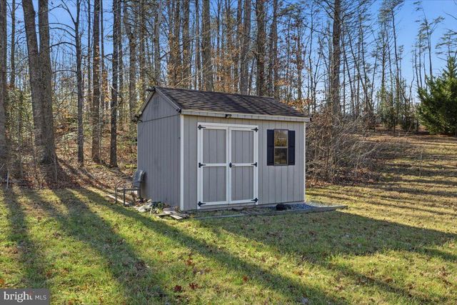 11 SWEET WILLIAM DR, Stafford, VA 22554