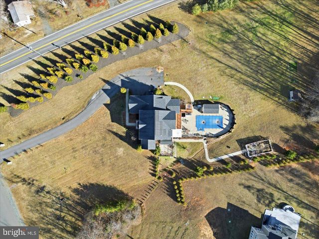 11 SWEET WILLIAM DR, Stafford, VA 22554