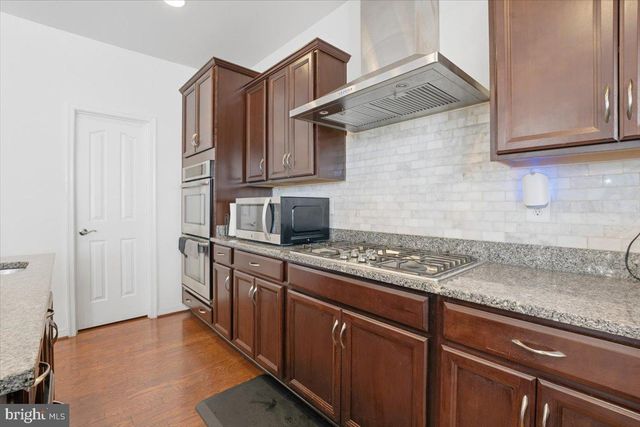 11 SWEET WILLIAM DR, Stafford, VA 22554