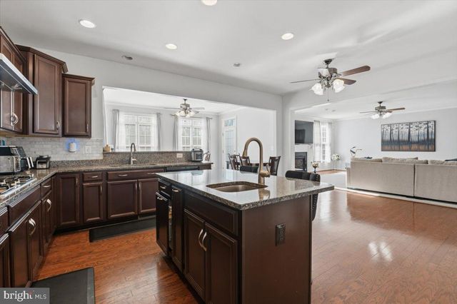 11 SWEET WILLIAM DR, Stafford, VA 22554