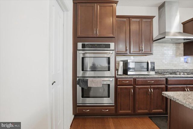 11 SWEET WILLIAM DR, Stafford, VA 22554