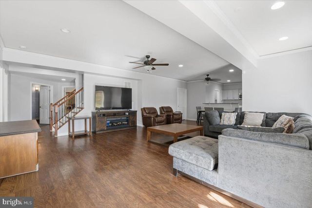 11 SWEET WILLIAM DR, Stafford, VA 22554