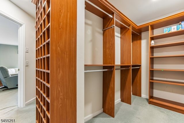 62 Hickory Hill Blvd 1, Totowa Boro, NJ 07512