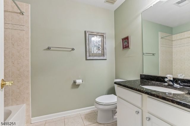 62 Hickory Hill Blvd 1, Totowa Boro, NJ 07512