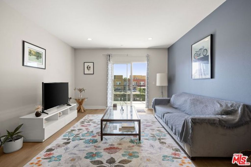 13337 Beach Avenue 406, Marina Del Rey, CA 90292