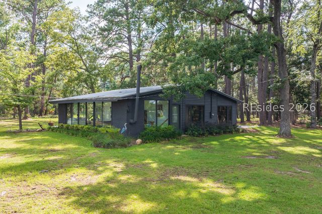 42 Robert Ingram Ct, Okatie, SC 29909