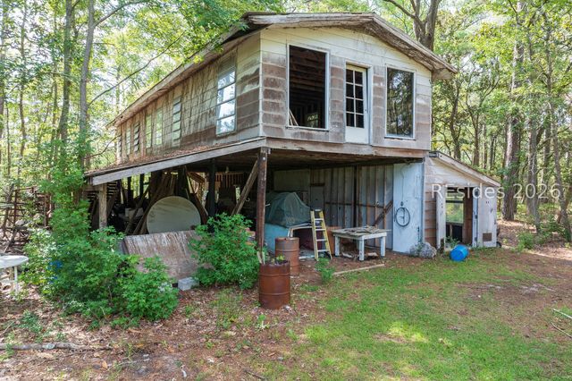 42 Robert Ingram Ct, Okatie, SC 29909