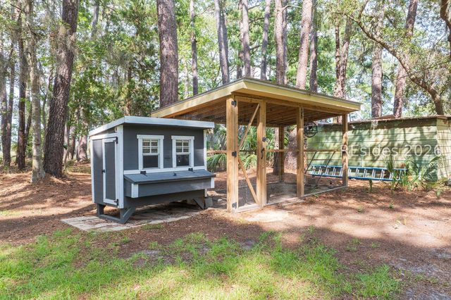 42 Robert Ingram Ct, Okatie, SC 29909