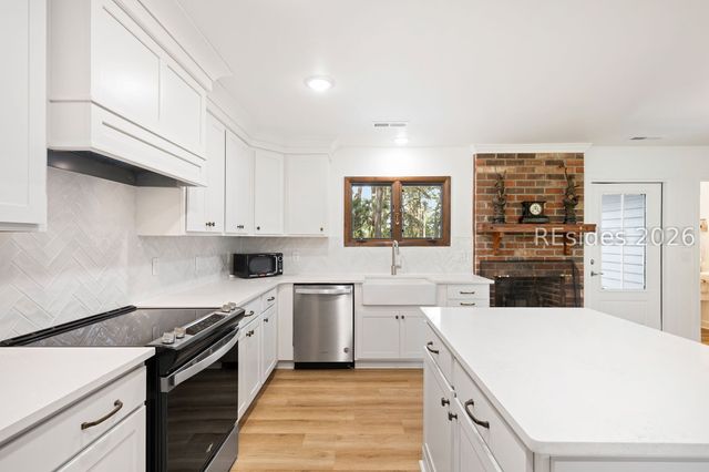 42 Robert Ingram Ct, Okatie, SC 29909
