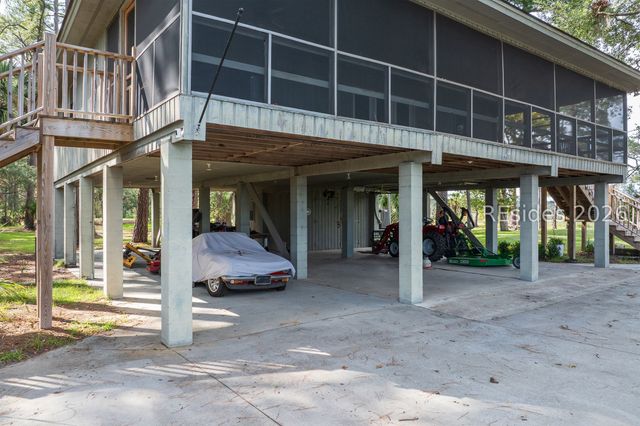 42 Robert Ingram Ct, Okatie, SC 29909