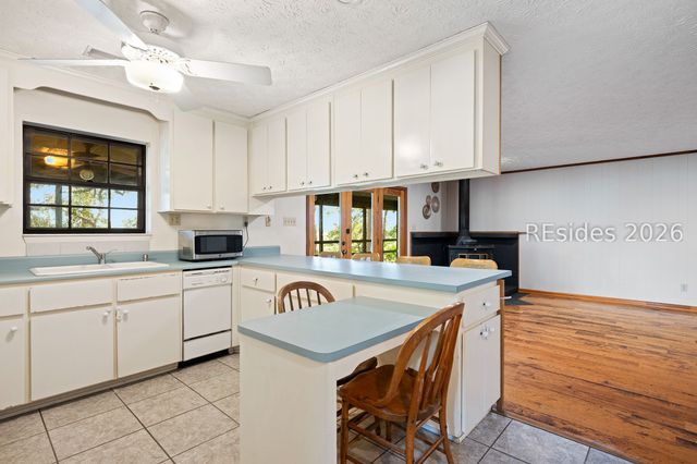 42 Robert Ingram Ct, Okatie, SC 29909