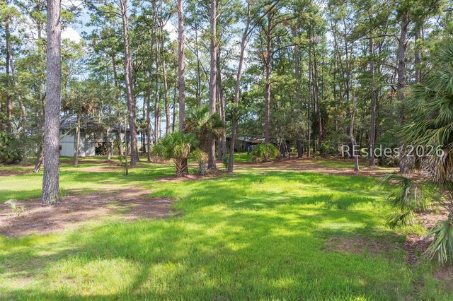 42 Robert Ingram Ct, Okatie, SC 29909