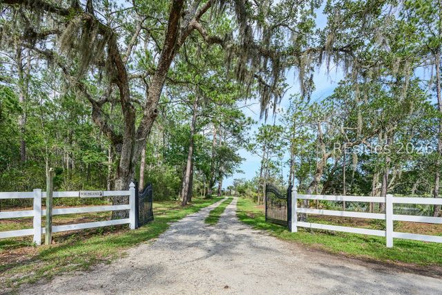 42 Robert Ingram Ct, Okatie, SC 29909