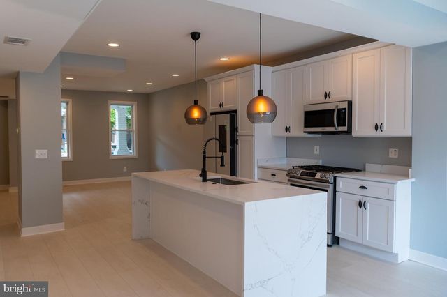 706 LONGFELLOW ST NW, Washington, DC 20011