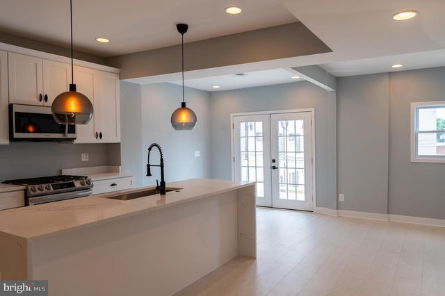 706 LONGFELLOW ST NW, Washington, DC 20011