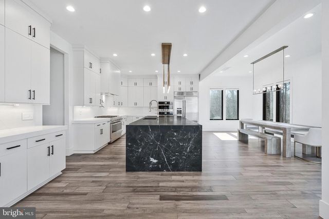 1354 MONITOR LN, Mclean, VA 22101