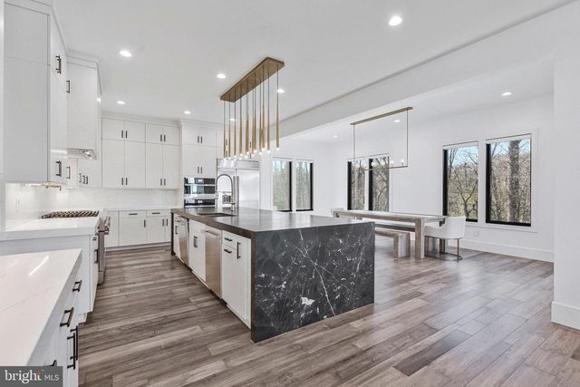 1354 MONITOR LN, Mclean, VA 22101