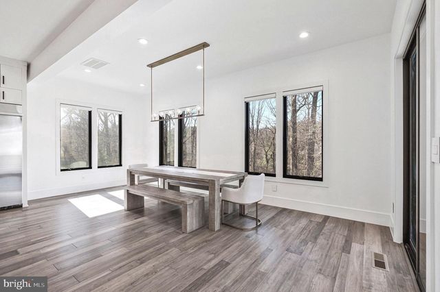 1354 MONITOR LN, Mclean, VA 22101