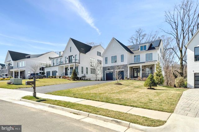 1354 MONITOR LN, Mclean, VA 22101
