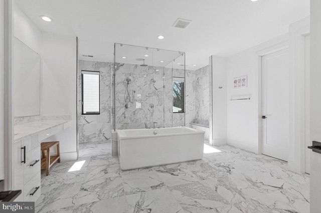 1354 MONITOR LN, Mclean, VA 22101