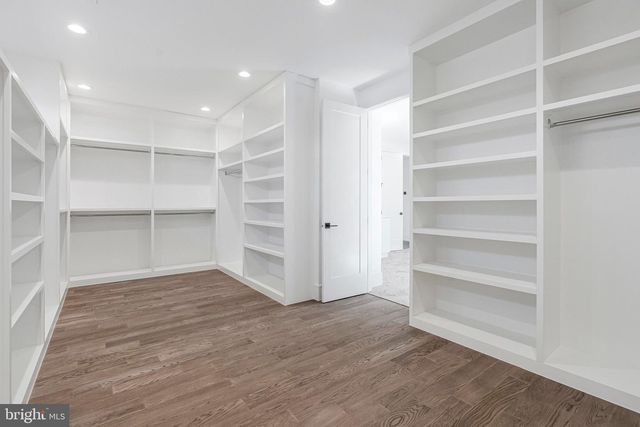 1354 MONITOR LN, Mclean, VA 22101