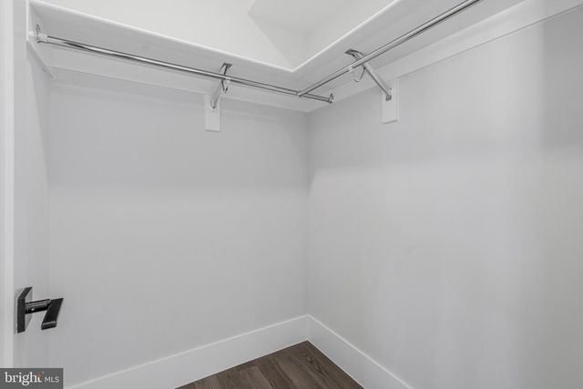 1354 MONITOR LN, Mclean, VA 22101