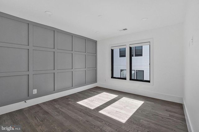 1354 MONITOR LN, Mclean, VA 22101