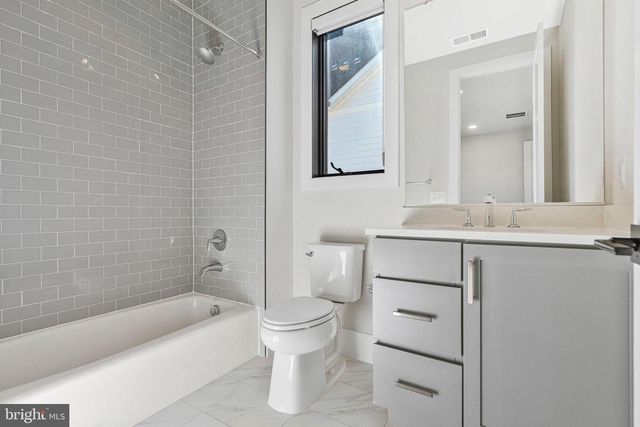 1354 MONITOR LN, Mclean, VA 22101