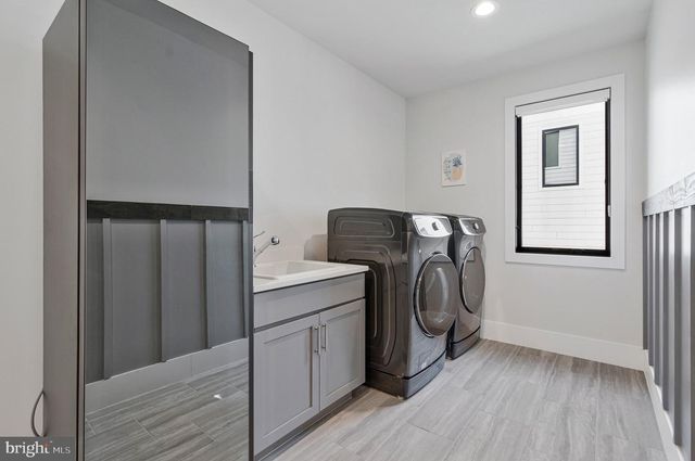 1354 MONITOR LN, Mclean, VA 22101