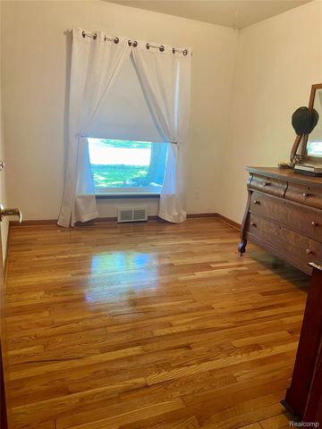 17812 Quarry Road, Riverview, MI 48193