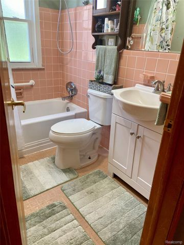 17812 Quarry Road, Riverview, MI 48193