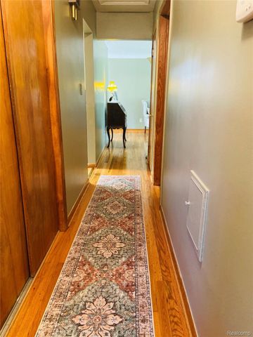 17812 Quarry Road, Riverview, MI 48193