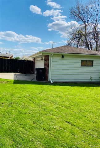 17812 Quarry Road, Riverview, MI 48193