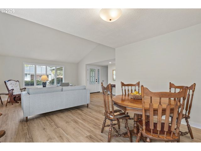 15780 Sw OAK MEADOW Ln, Portland, OR 97224
