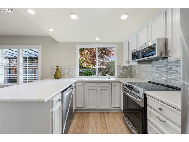 15780 Sw OAK MEADOW Ln, Portland, OR 97224
