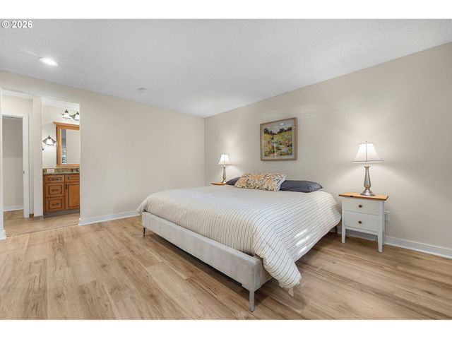 15780 Sw OAK MEADOW Ln, Portland, OR 97224